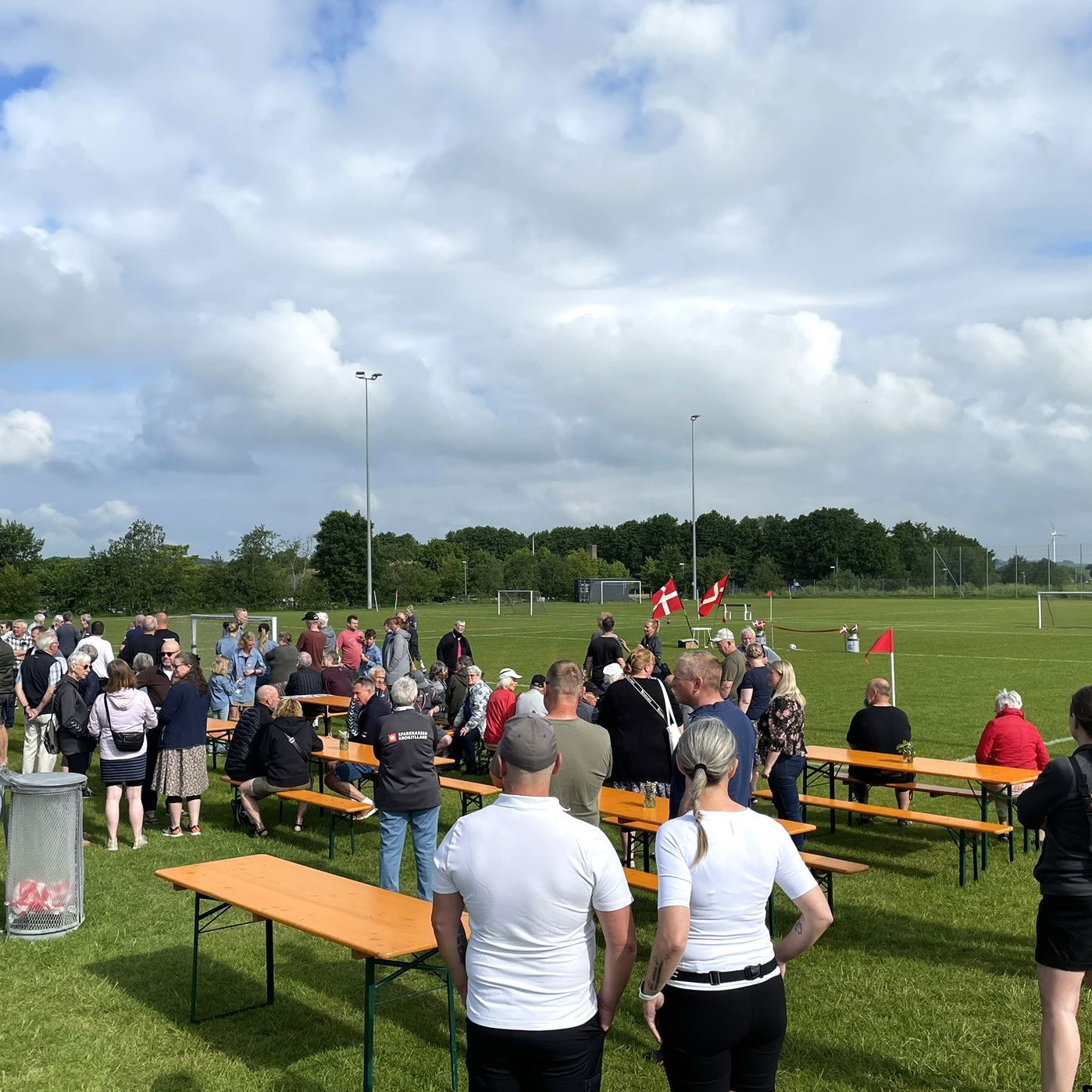 Mange var mødt op til indvielsen af Korshøj Idrætscenter