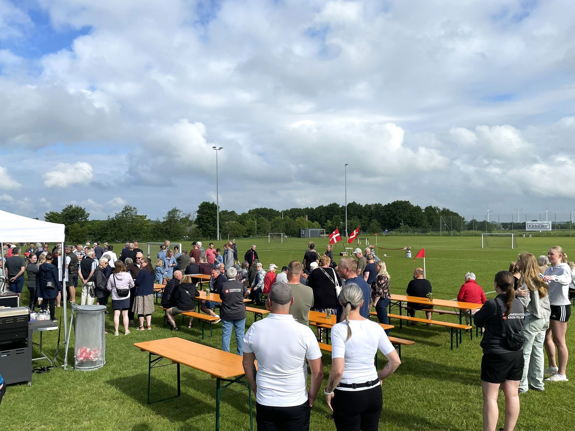 Mange var mødt op til indvielsen af Korshøj Idrætscenter