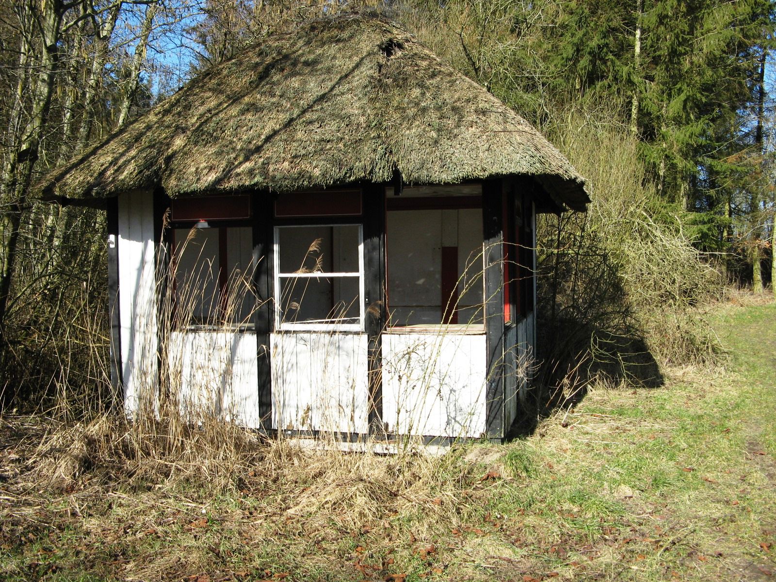 Et lille hus i området ved Gjerlev Kær