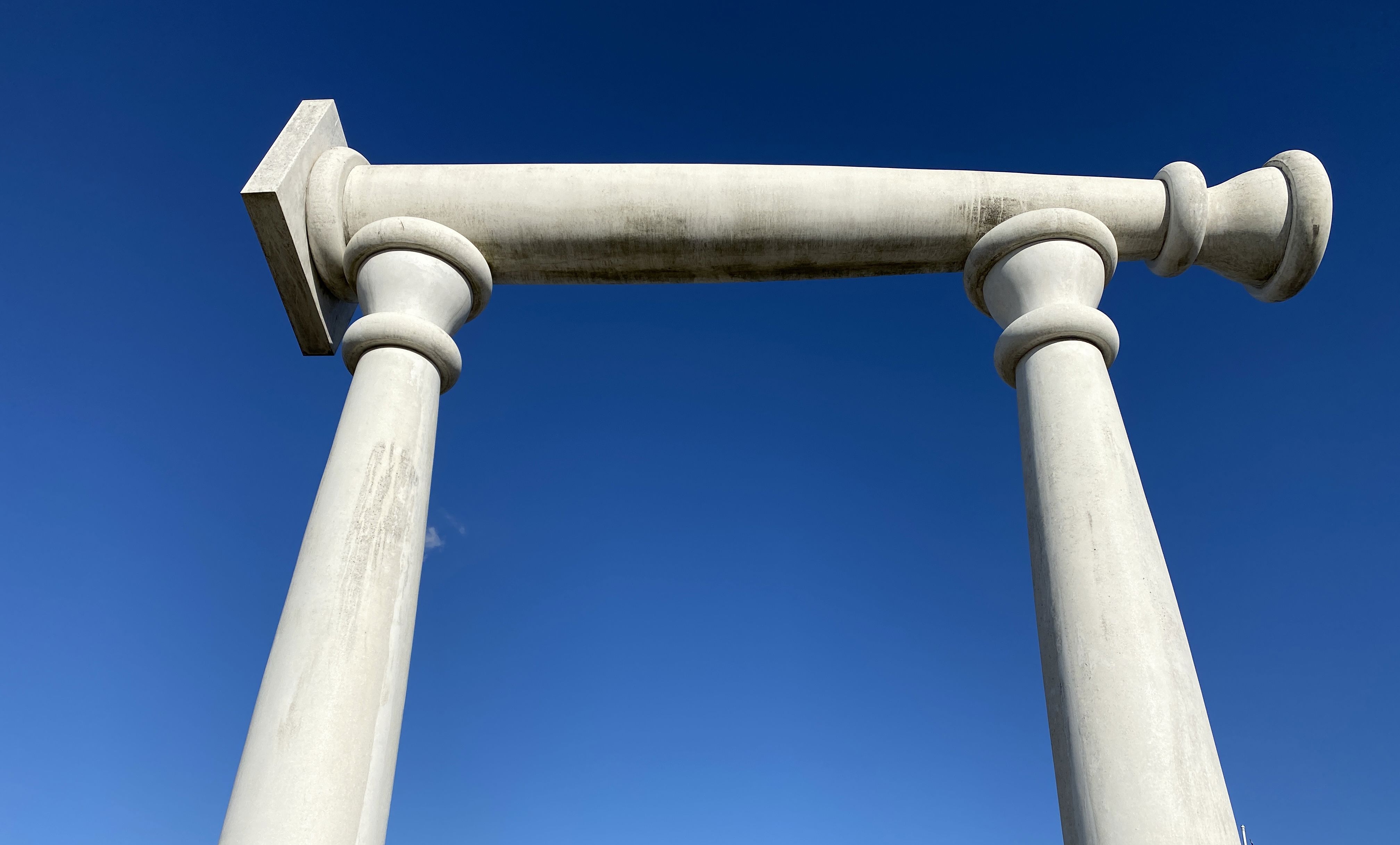 De Tre Søjler af Sven Dalsgaard