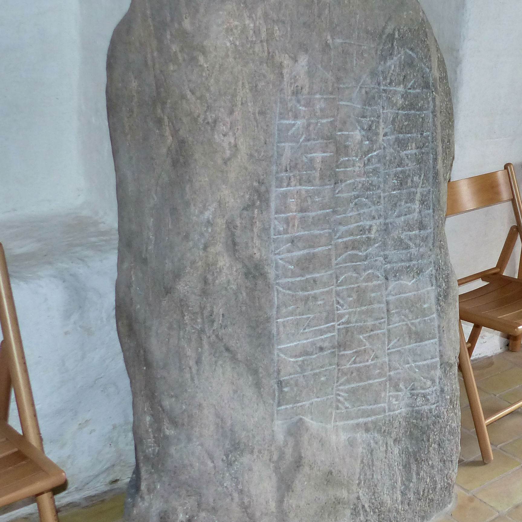 Runesten i Vester Tørslev Kirke