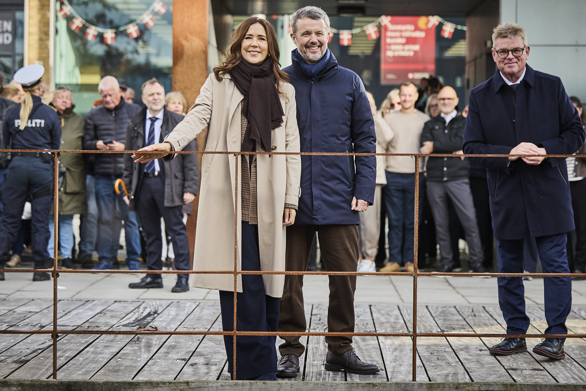 Kongeparret ved regnvandsbassinet på Østervold