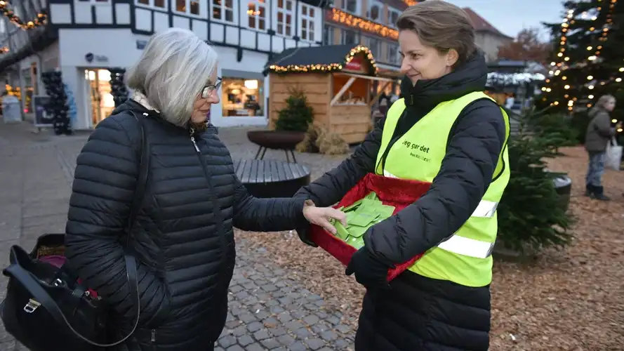 Uddeling af lommeaskebægre