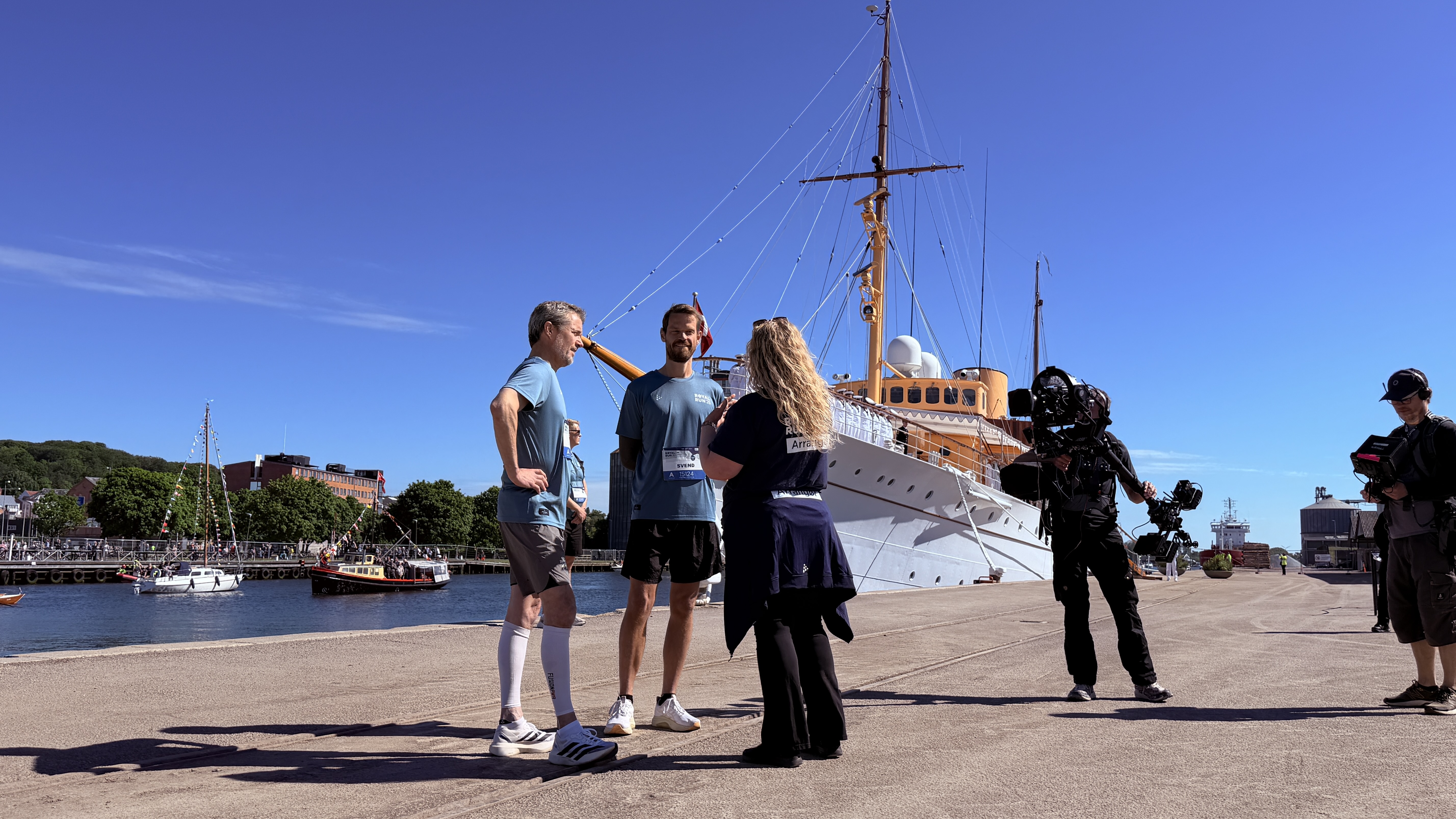 Kongen taler med Rosa Lykke Yde og Svend Brinkmann på Randers Havn