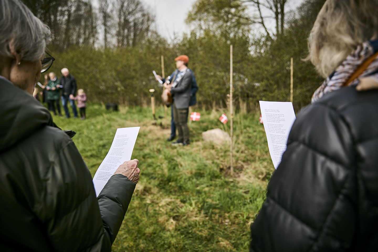 Fællessang i forbindelse med fejringen af borger nr. 100.000 i Mellerup