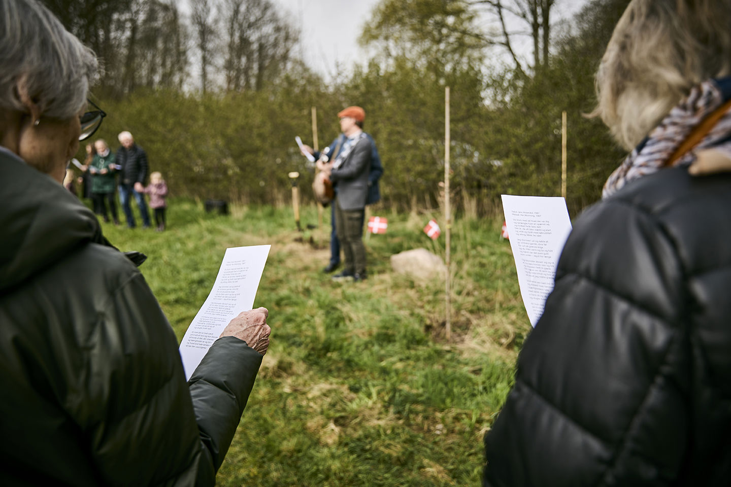 Fællessang i forbindelse med fejringen af borger nr. 100.000 i Mellerup