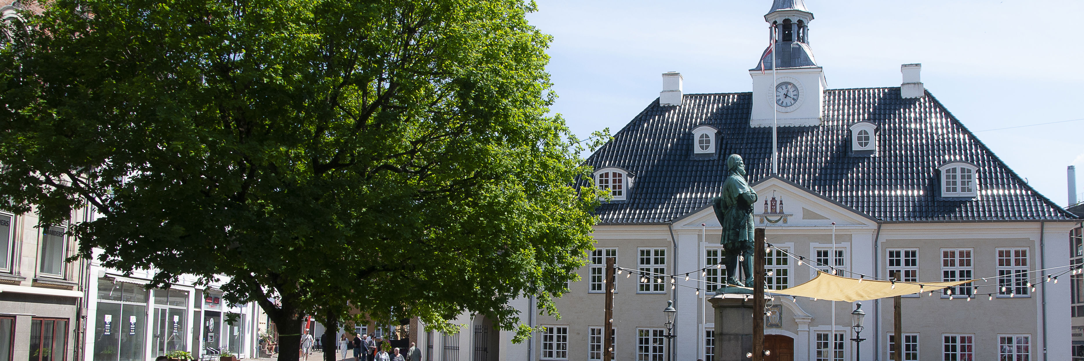 I yderligere en måned bliver det muligt at nyde den populære Rådhushave i centrum af Randers. Arkivfoto fra sommeren 2024.