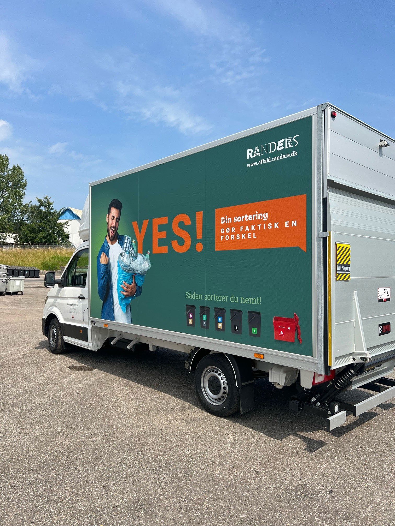 Liftbil fra Beholderservice