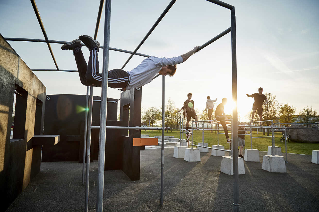 Parkourudøvere på Randers Industri Parkour