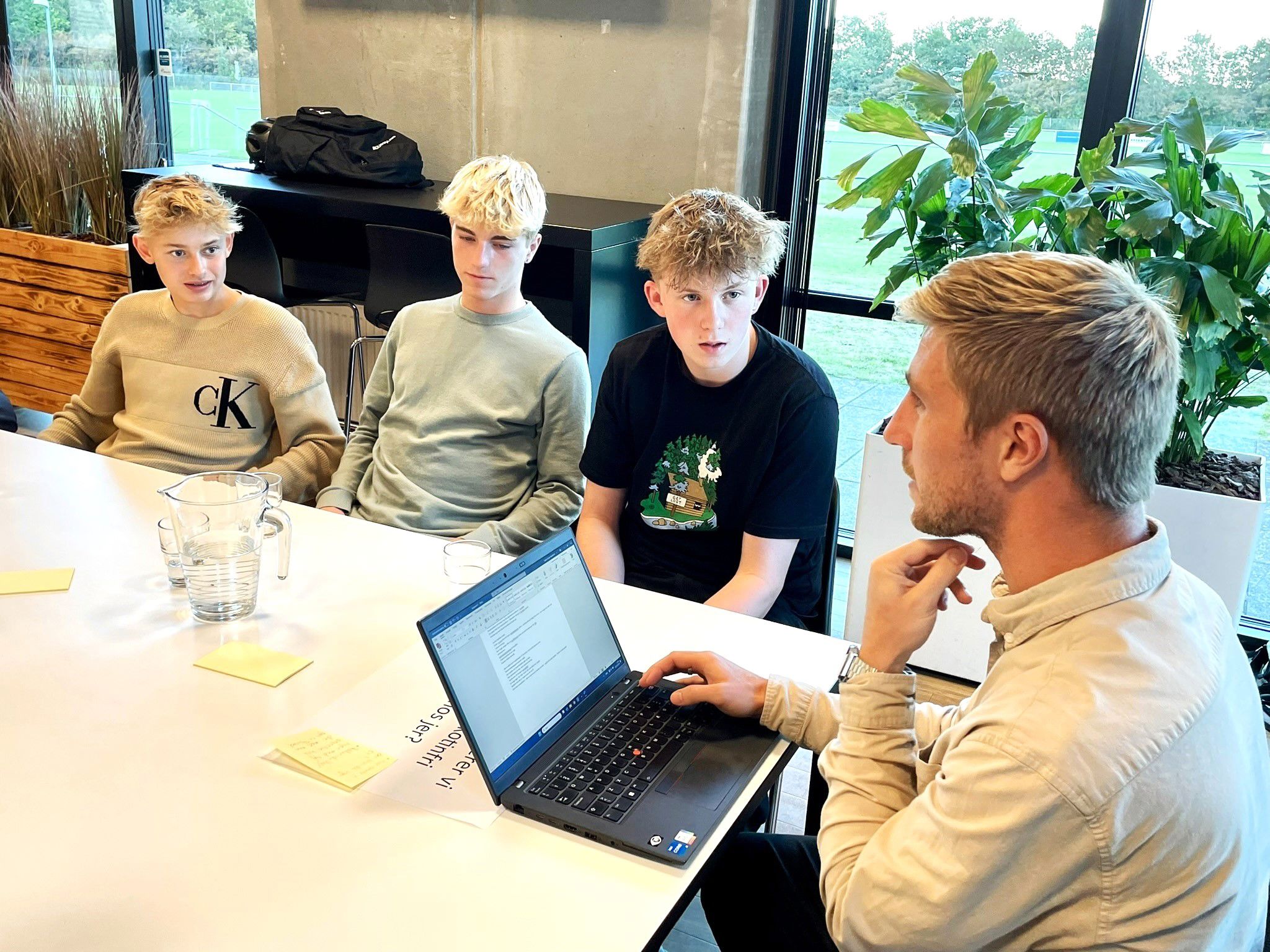 Rasmus, Elias og Sander fra 9. klasse på Tirsdalens Skole til workshop til Nikotinfri Ungdom