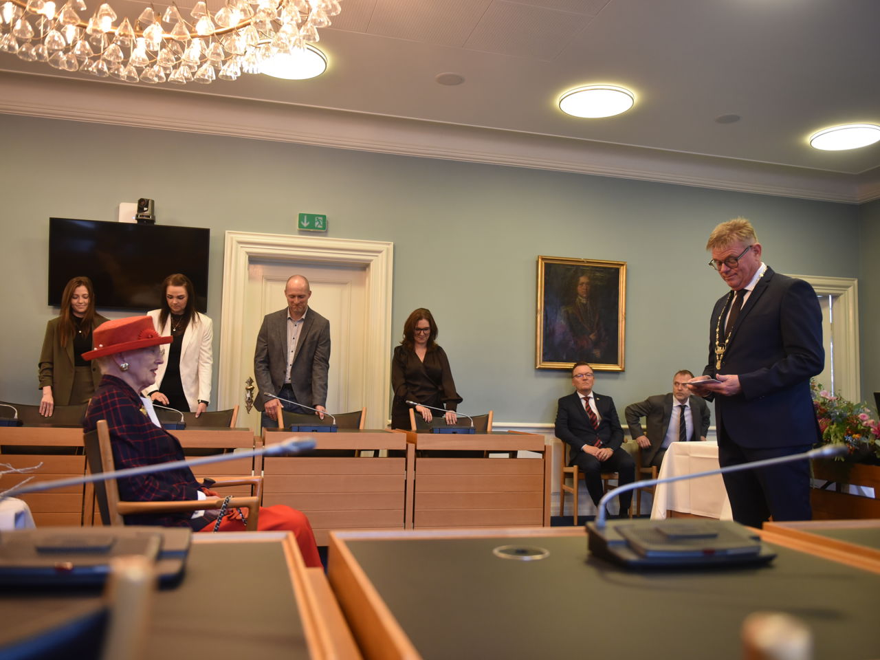 Borgmesteren holder tale for Dronningen