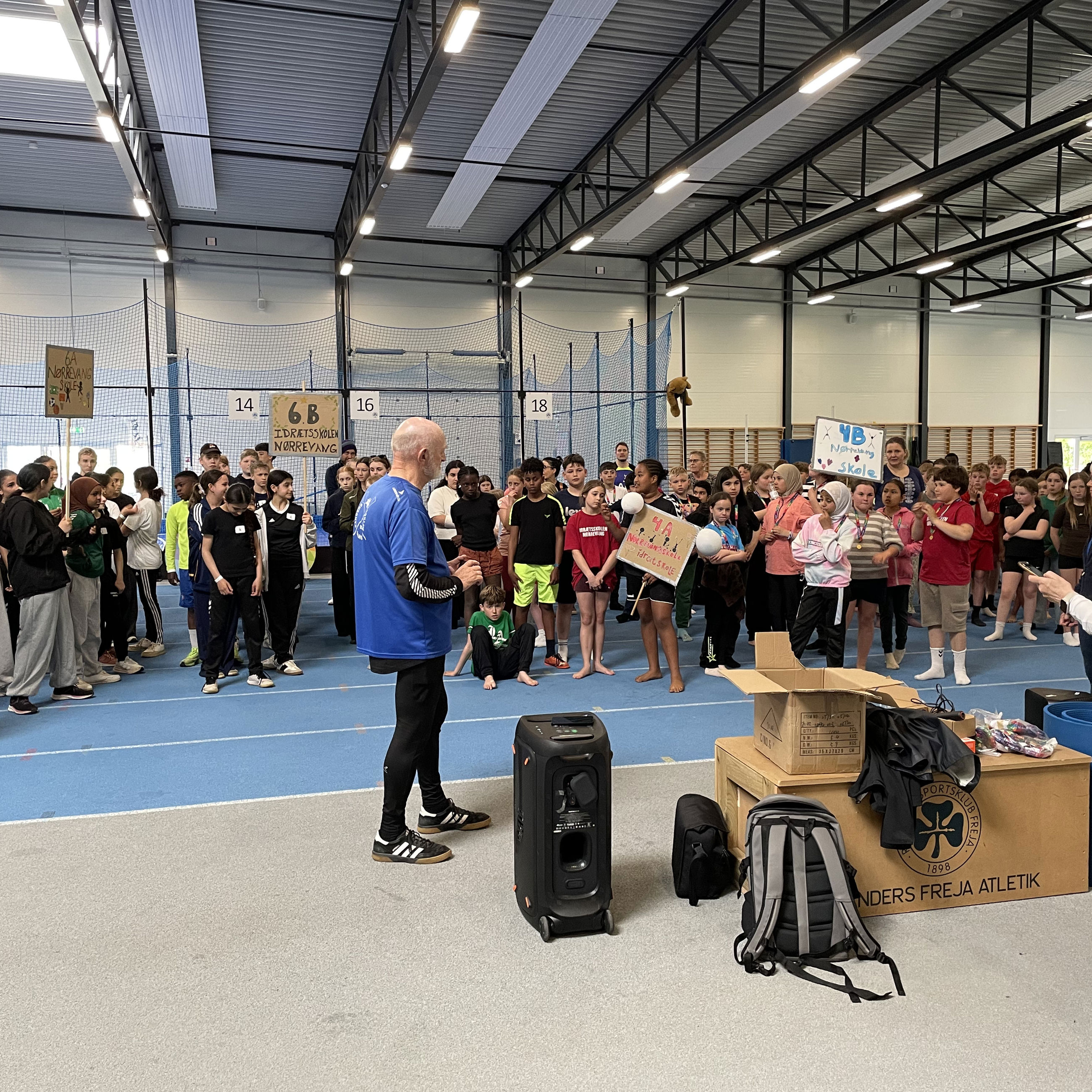 Præmieoverrækkelse ved Skole OL