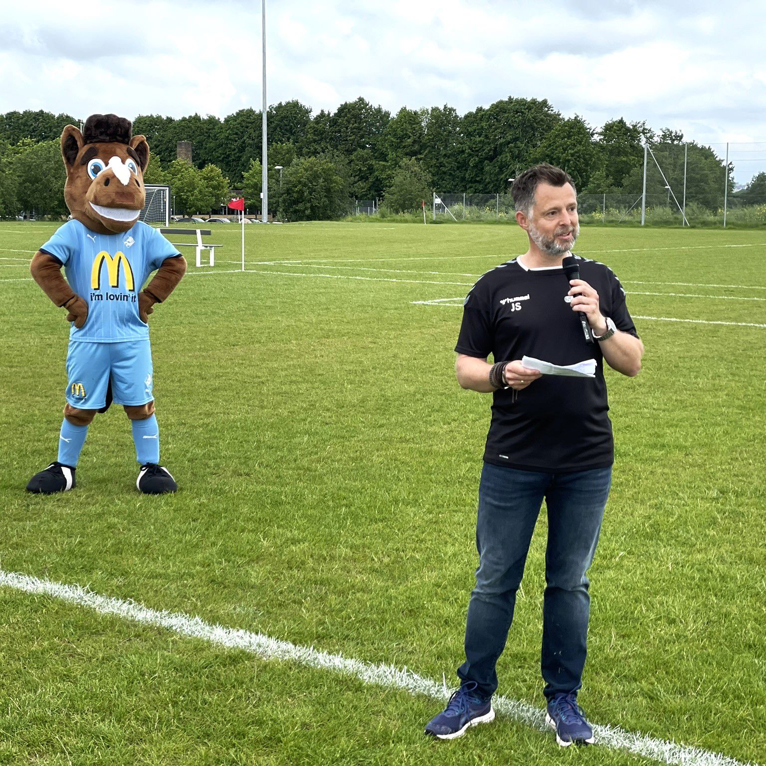 Jesper Lund Sørensen fra SMIFF09 takkede alle involverede for et godt samarbejde.