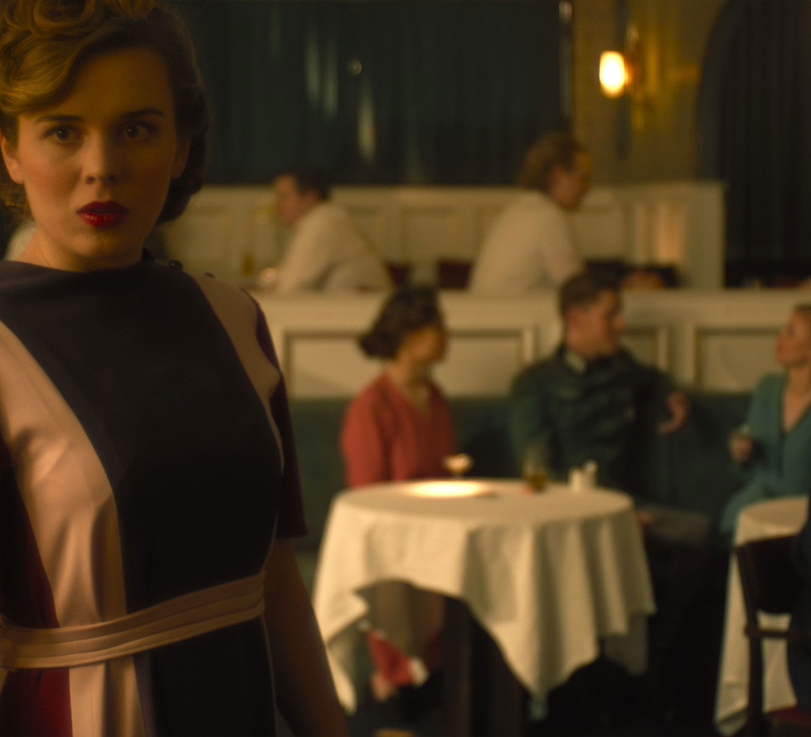 Scene fra Modstandsfilm - unge Ebba på spillestedet Jylland