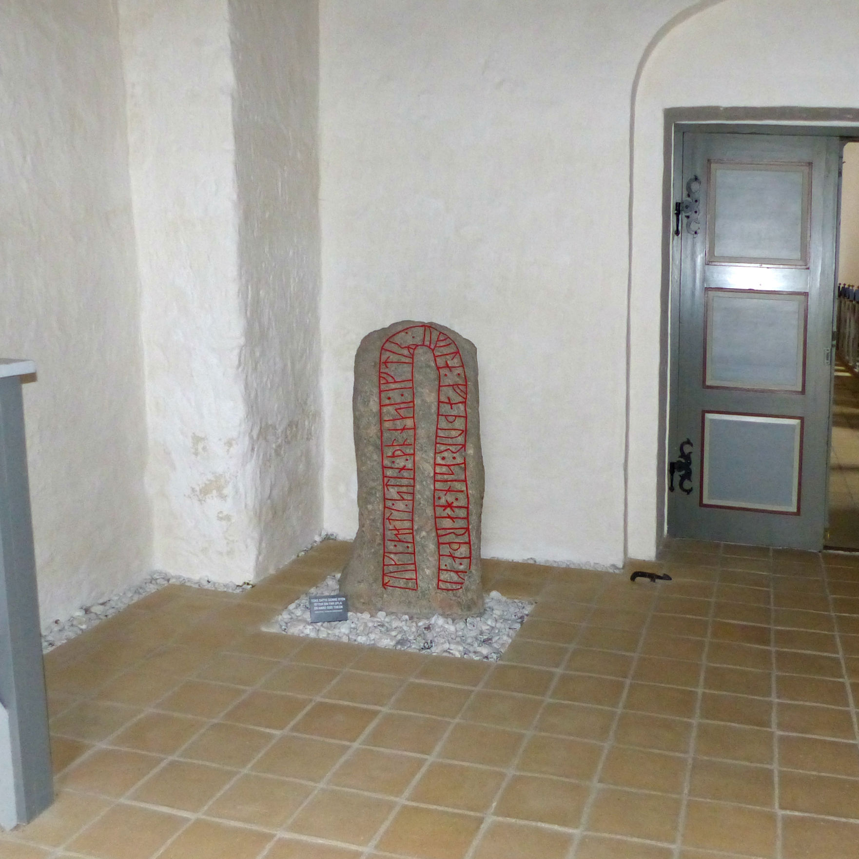 Runesten i Glenstrup Kirke