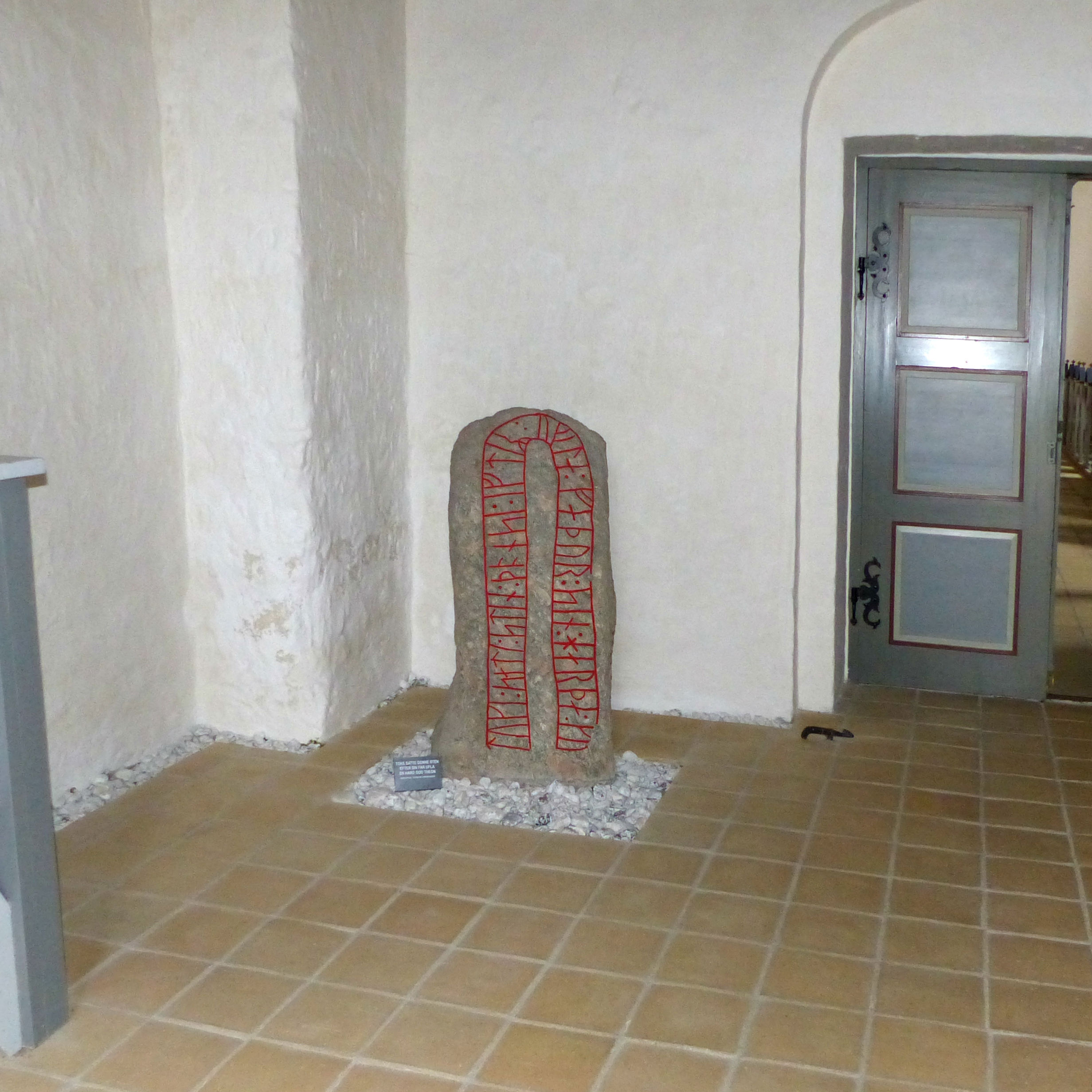 Runesten i Glenstrup Kirke