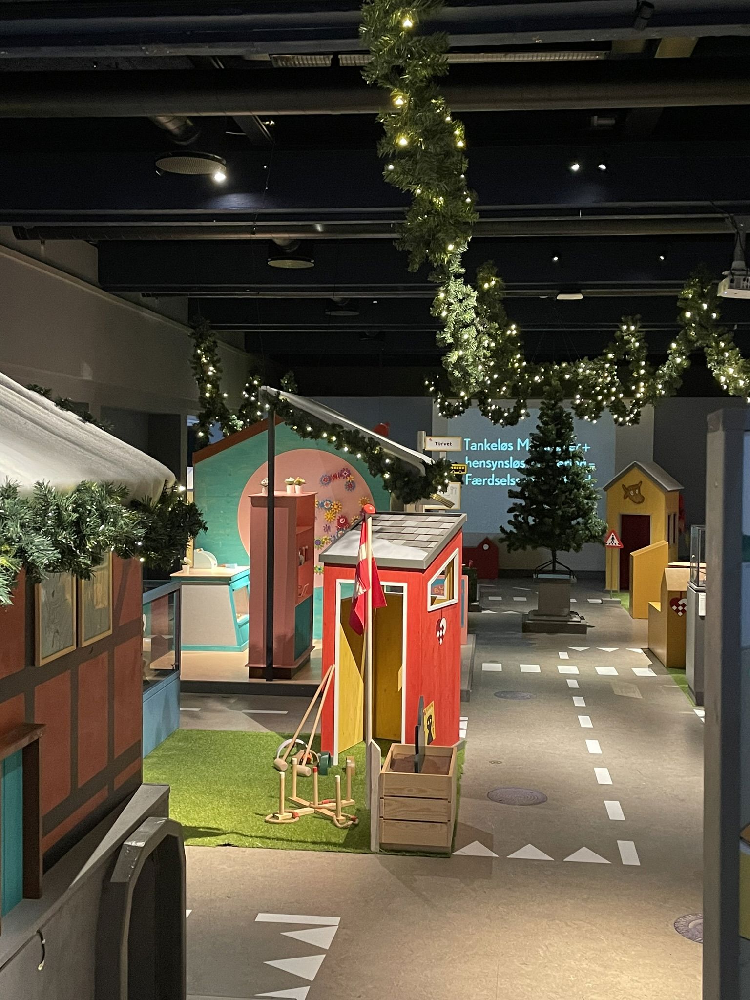 Juleudstillingen MIG & MIN BY