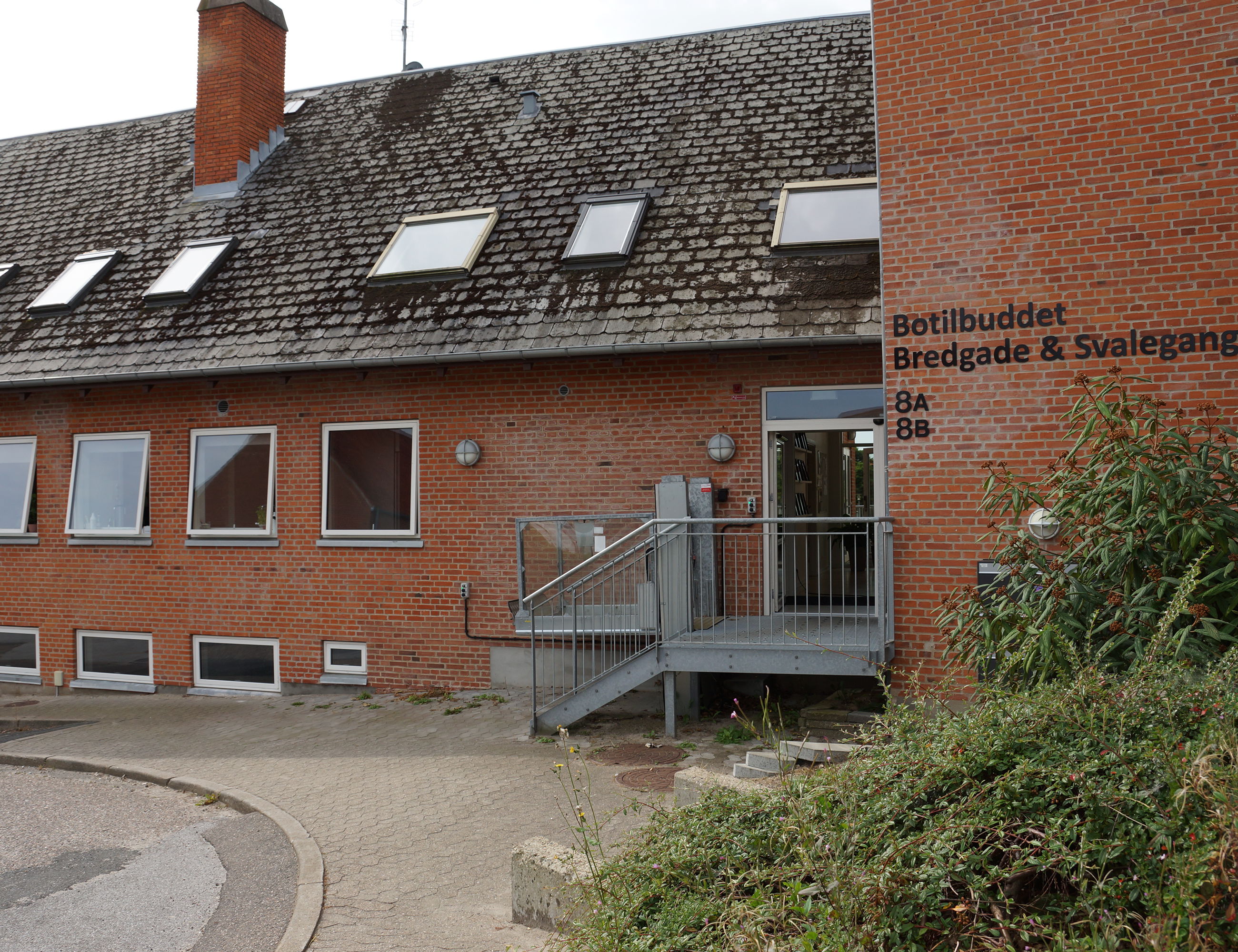Indgang til botilbuddet Bredgade & Svalegangen