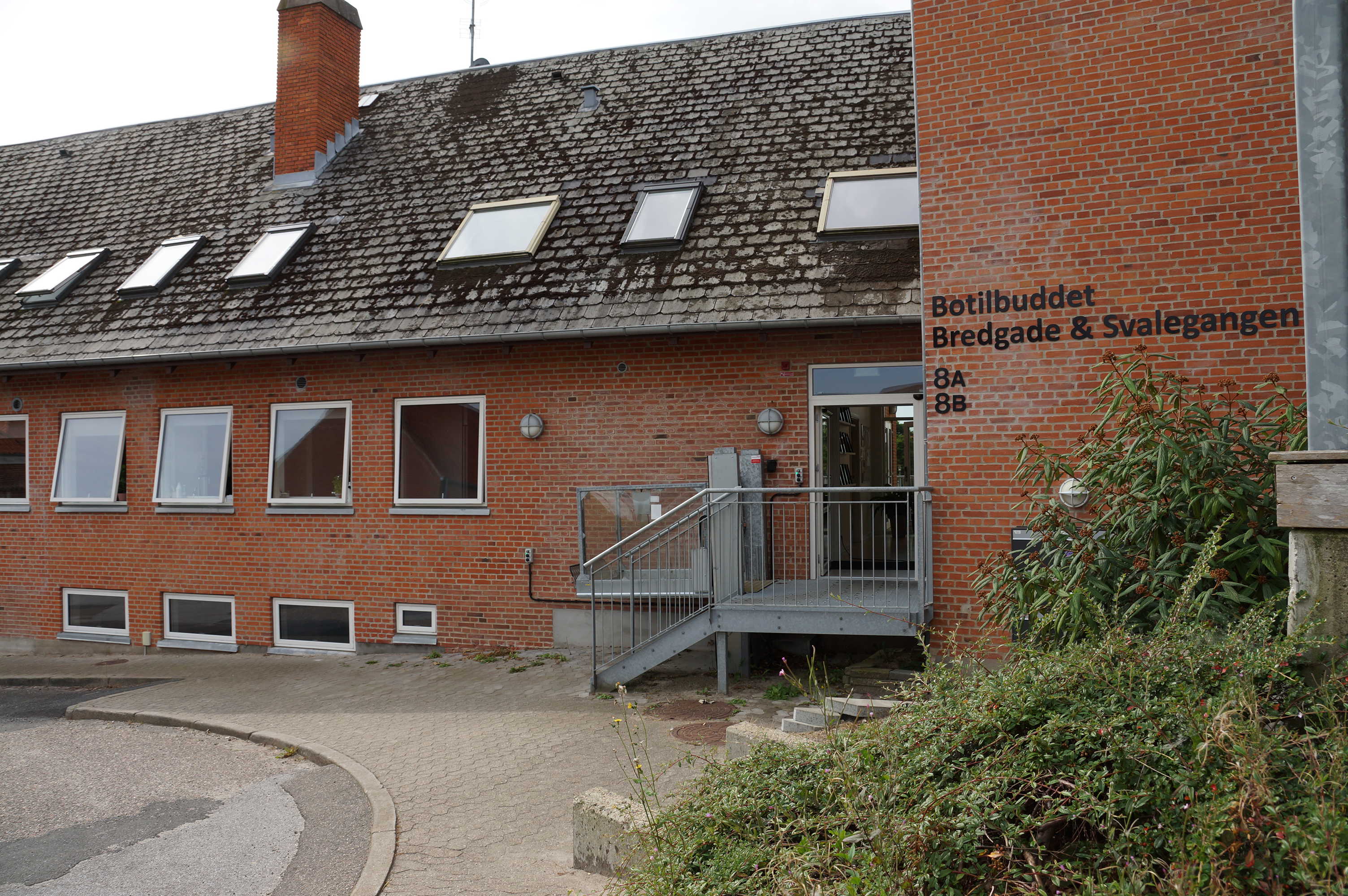 Indgang til botilbuddet Bredgade & Svalegangen