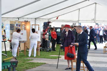 Dronningen på besøg på Tradium