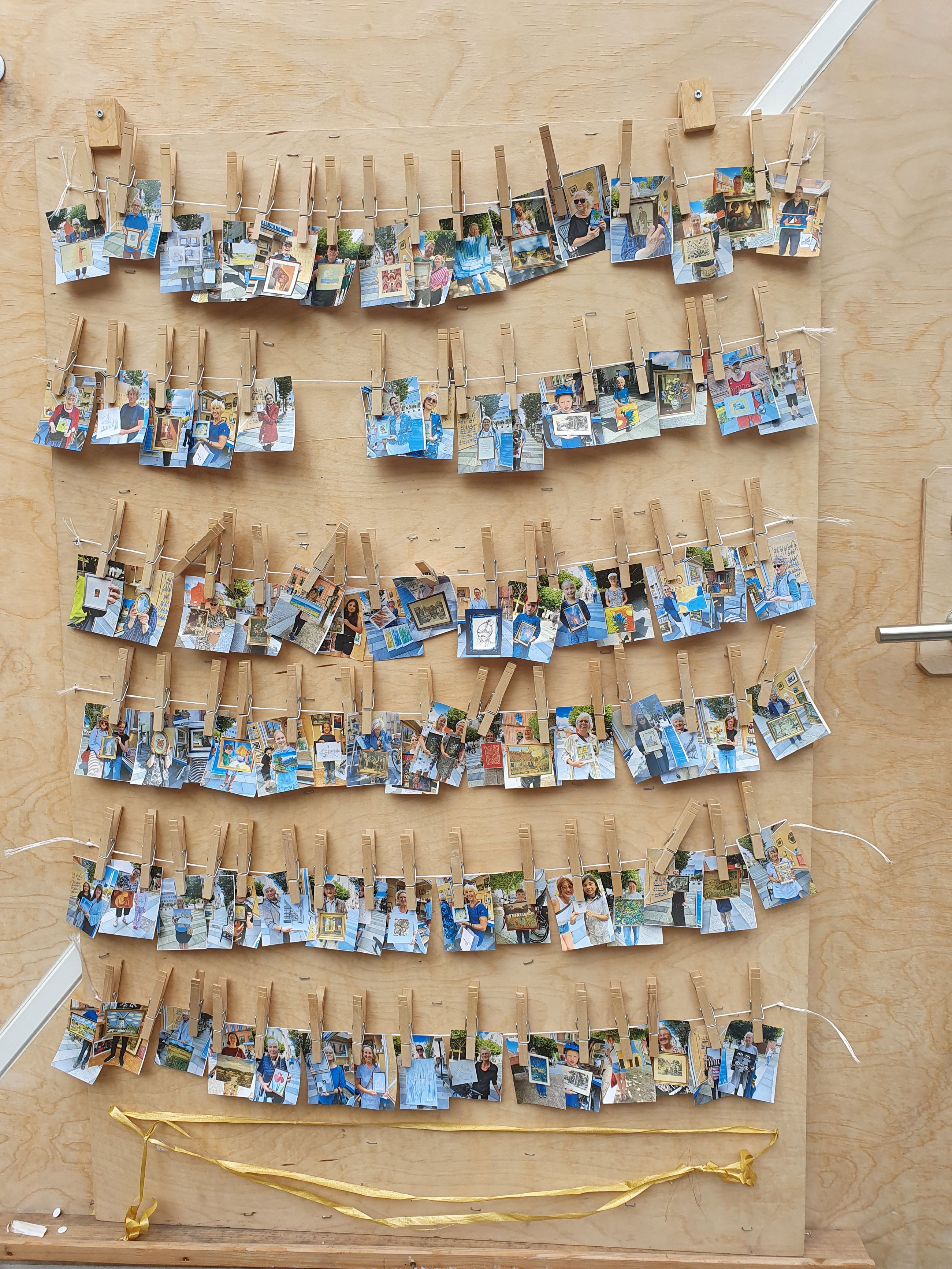 Nye ejere af 'henkastede' malerier